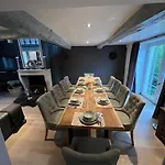 Le Des Chantoires بيت للعطل *