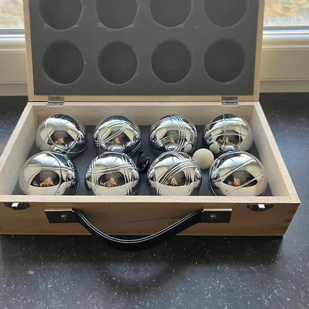 Le Des Chantoires بيت للعطل *